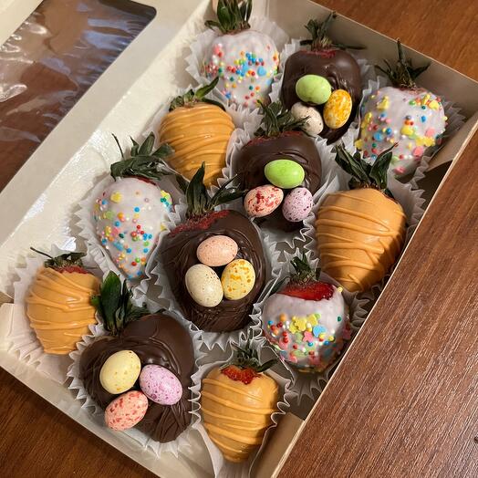 Клубника в шоколаде с гнездами