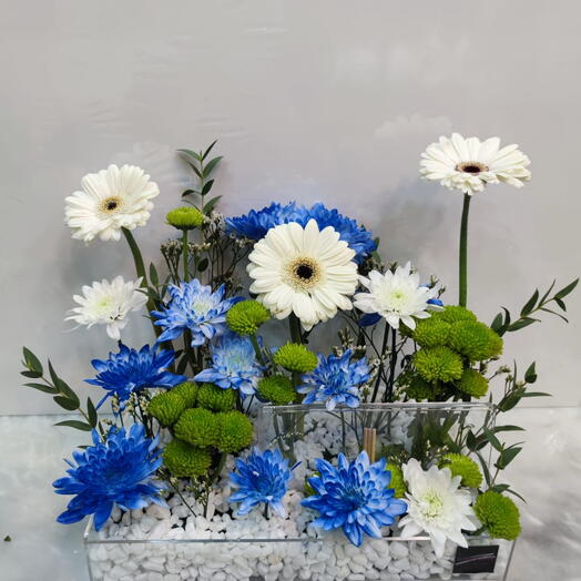 ACRYLIC MONEY TRAY WITH CHRYSANTHIUM   GERBERA