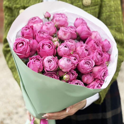 Pink spray roses. Розовые кустовые розы 6