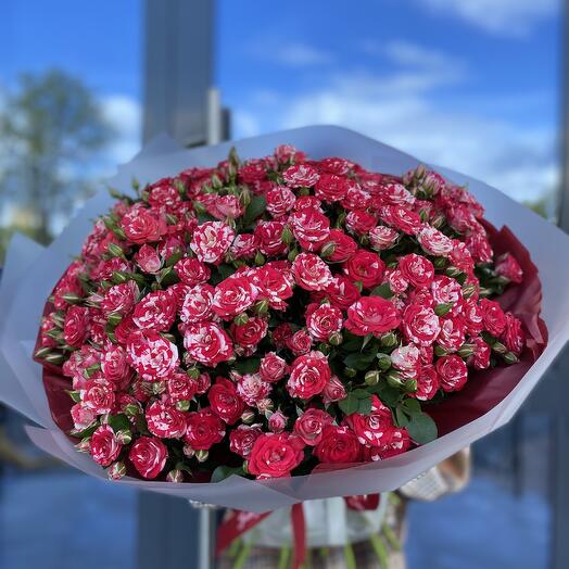 35 веток кустовых роз Фаер