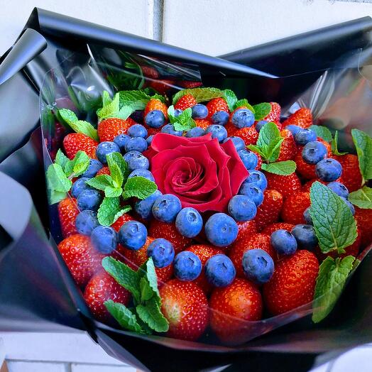 Bouquet of strawberries "Love is"