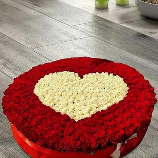 ValentineMy Heart Belongs To You 1001 Roses