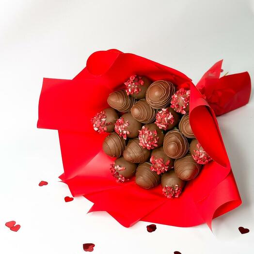 Букет из спелой клубники в размере S (18-20 ягод), Съедобные букеты ...