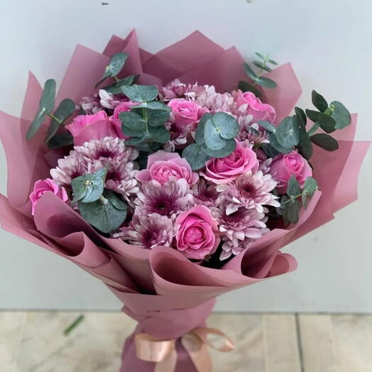 Pink Rose   Chrysanthemum Bouquet