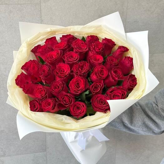 Букетик из 35 роз