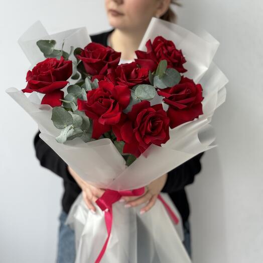 Розы красные ажурные