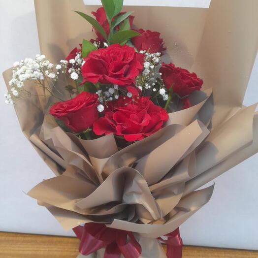 Elegant Red Rose Bouquet with Baby s Breath