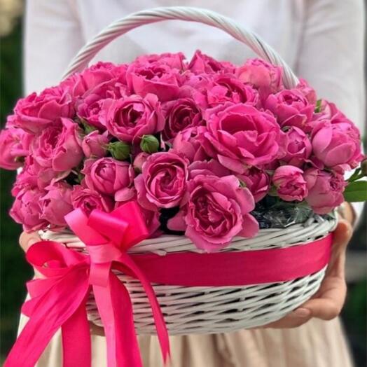 Корзина с цветами 🌷