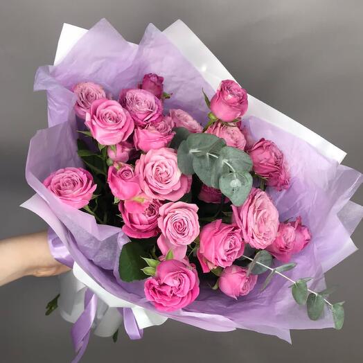 Букет из кустовой розы💓