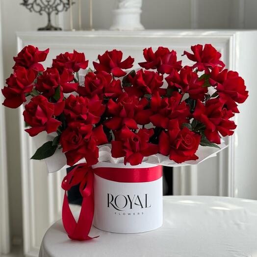 Фирменная композиция L из 19 роз