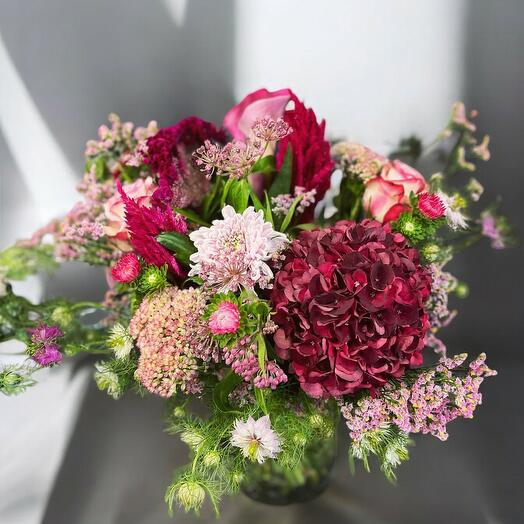 Hortensia et Roses Majestueuses