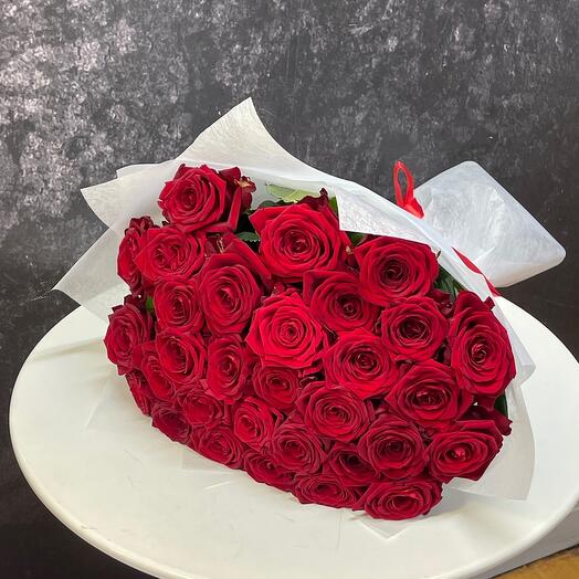 31 red Roses