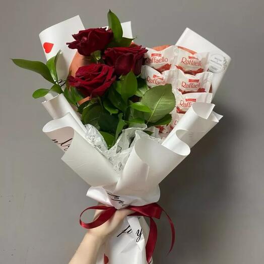 Bouquet with sweets "Ardent love"