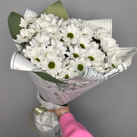 Шикарный букет из 9 кустовых хризантем ромашка