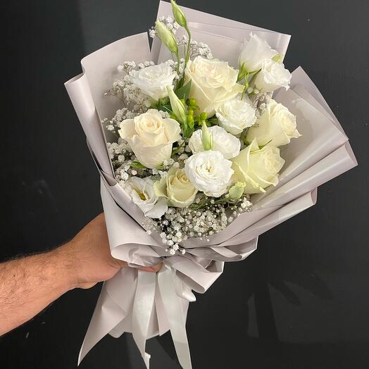White lisianthus and roses