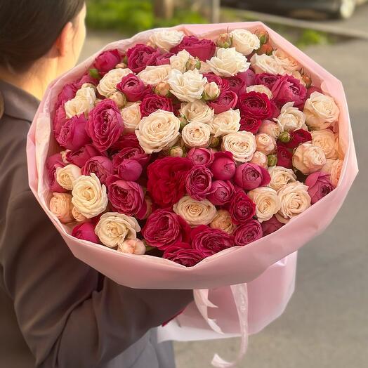 Микс кустовых роз,35 штук