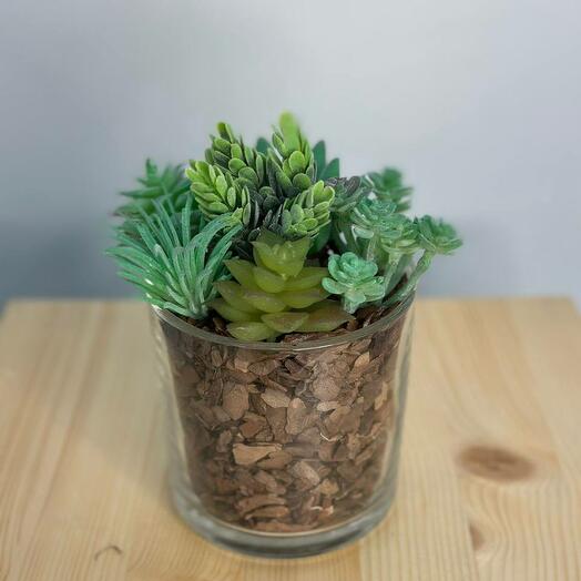 Композиция из искусственных суккулентов