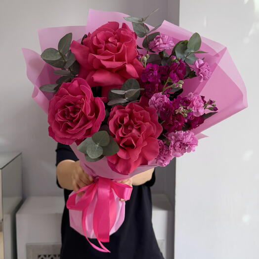 Pion Art And Flowers