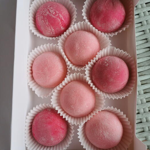 Mochi de fresas y cerezas