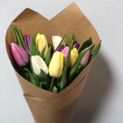 Букет из тюльпанов "8 марта"