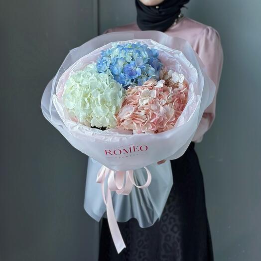 Моно букет из гортензий