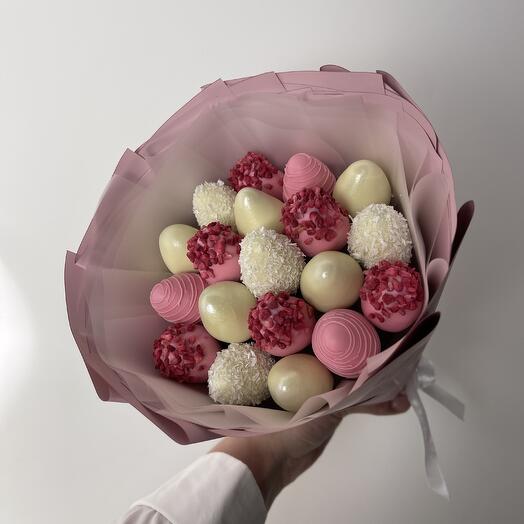 Мини букет из клубники в шоколаде 2