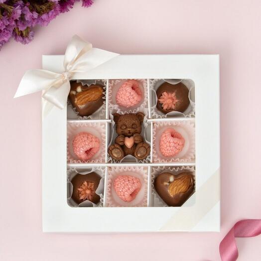 Handmade sweets "Teddy bear and raspberries" milk (Belgian chocolate)
