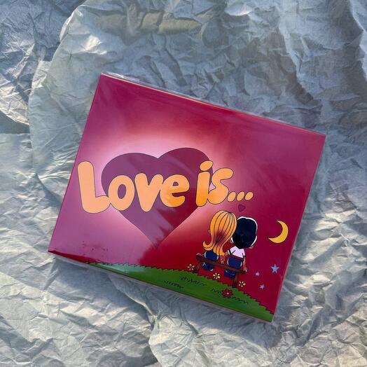Набор шоколада ручной работы «Love is