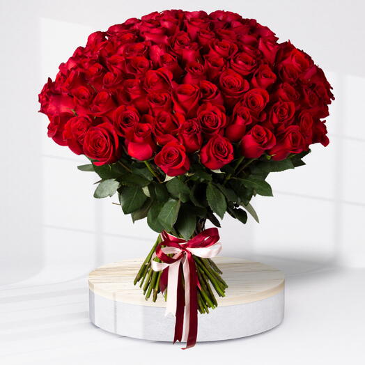 Valentine Twinkling ( 71 Roses )