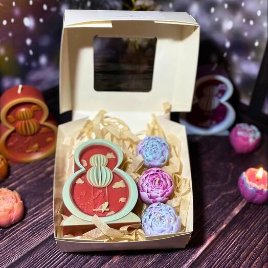 Набор свечей 3 "8 марта"