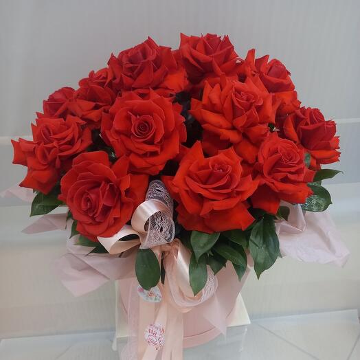 Коробка с 🌹