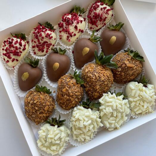 Chocolate Covered Strawberry Set