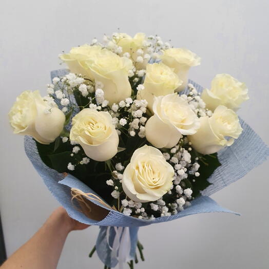Ramo de 11 rosas blancas