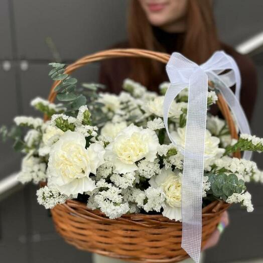 Корзина с цветами