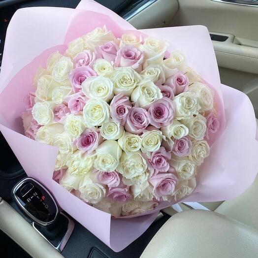 Bouquet of white and pink Roses 101