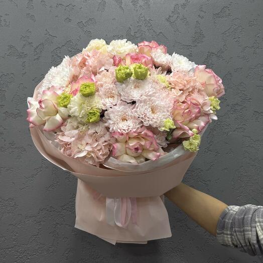 Нежный букет с французскими розами