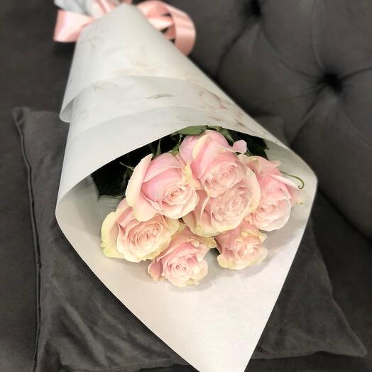 7 Pink roses