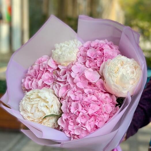 Bouquet of pink hydrangeas and white peonies