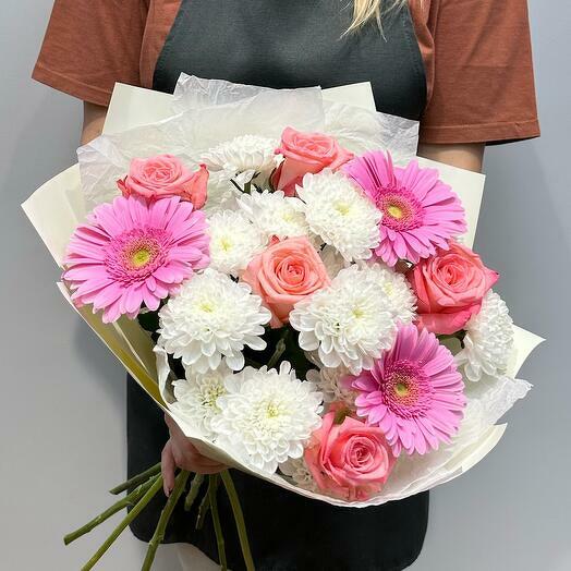 Bouquet with Chrysanthemums and Gerberas