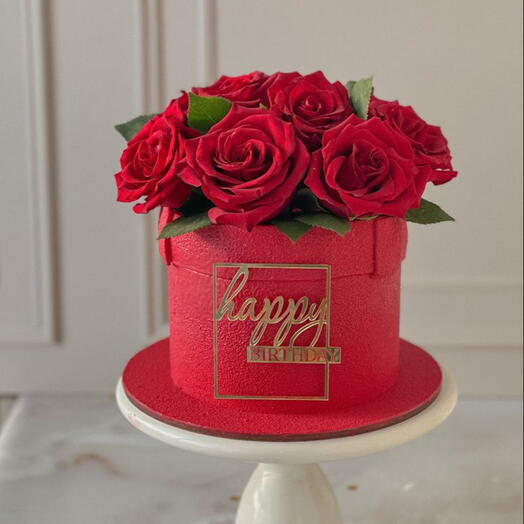 Red flower bouquet cake for Birthday   valentines