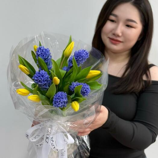 Букет из тюльпанов и гиацинтов