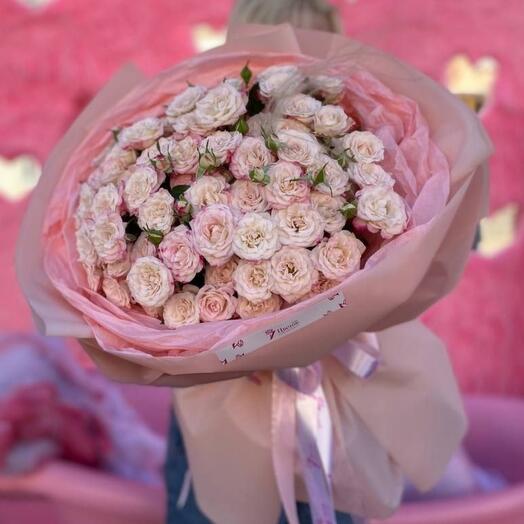 Букет кустовых роз Рефлекс 15 штук