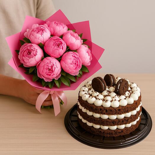 Пионовидные розы  и тортик Вупипай