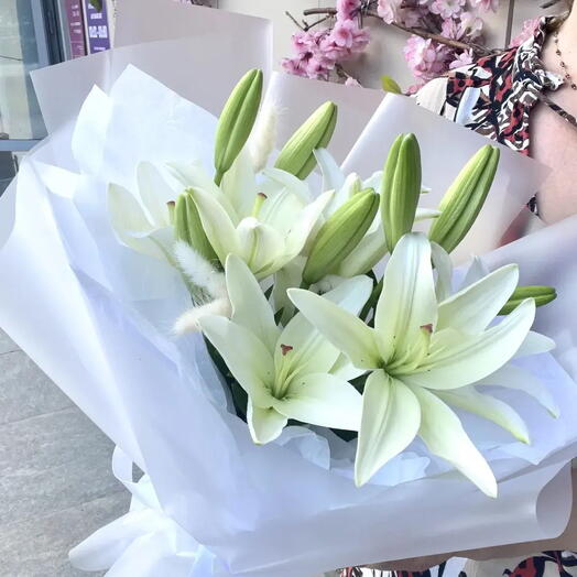 Adeliya Flowers