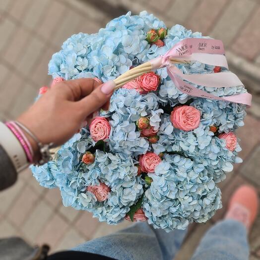 Корзина с гортензией