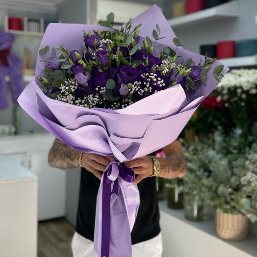 Large purple lisianthus bouquet