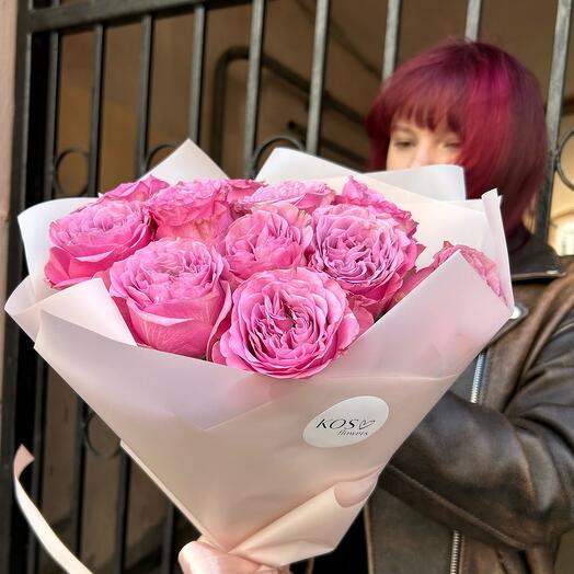 11 lace roses