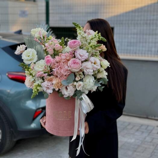 Box with piano roses