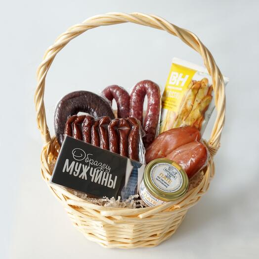 Мясная корзина в подарок. Подарочная корзина. Подарочная корзина с продуктами для мужчин. Наборы из вяленого мяса. Мясная корзина в подарок.