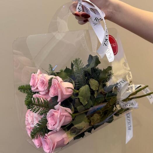 Композиция «Зимнее настроение» в розовом оттенке